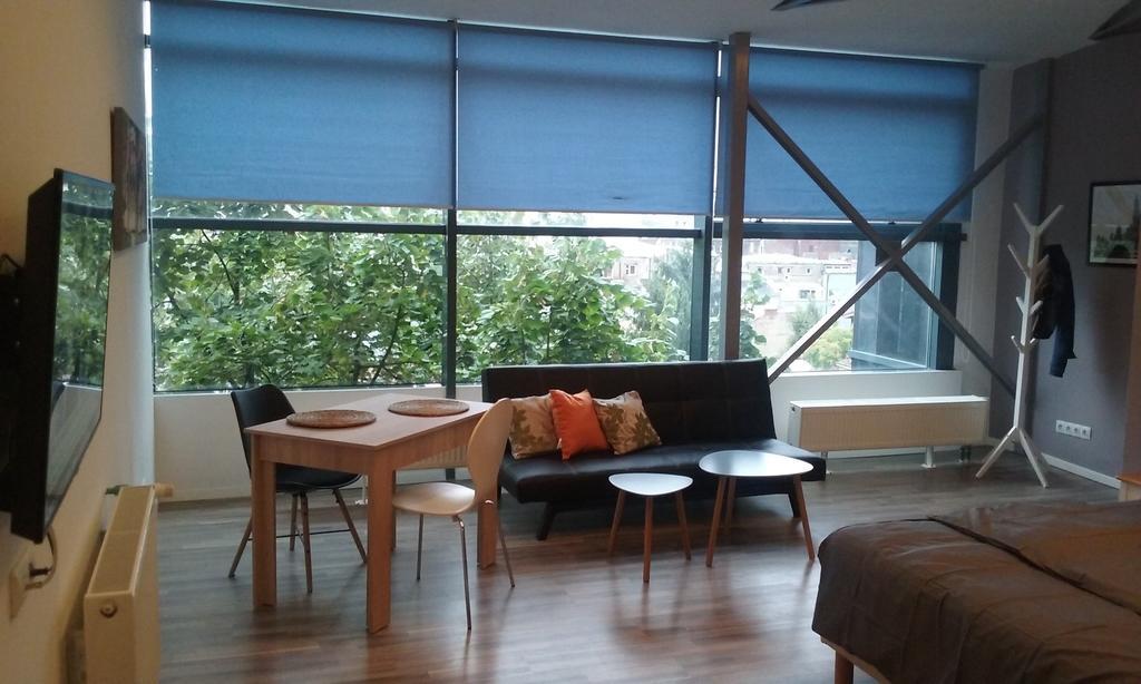 Heights Accommodation Unirii Free Parking Zone Bucharest Room photo